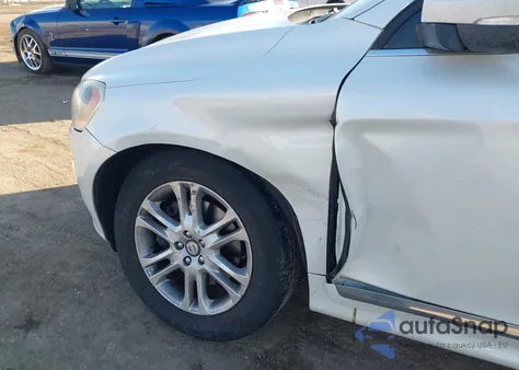 2015 Volvo Xc60 T5 Premier из США, поврежденный, VIN YV440MDKXF2720873